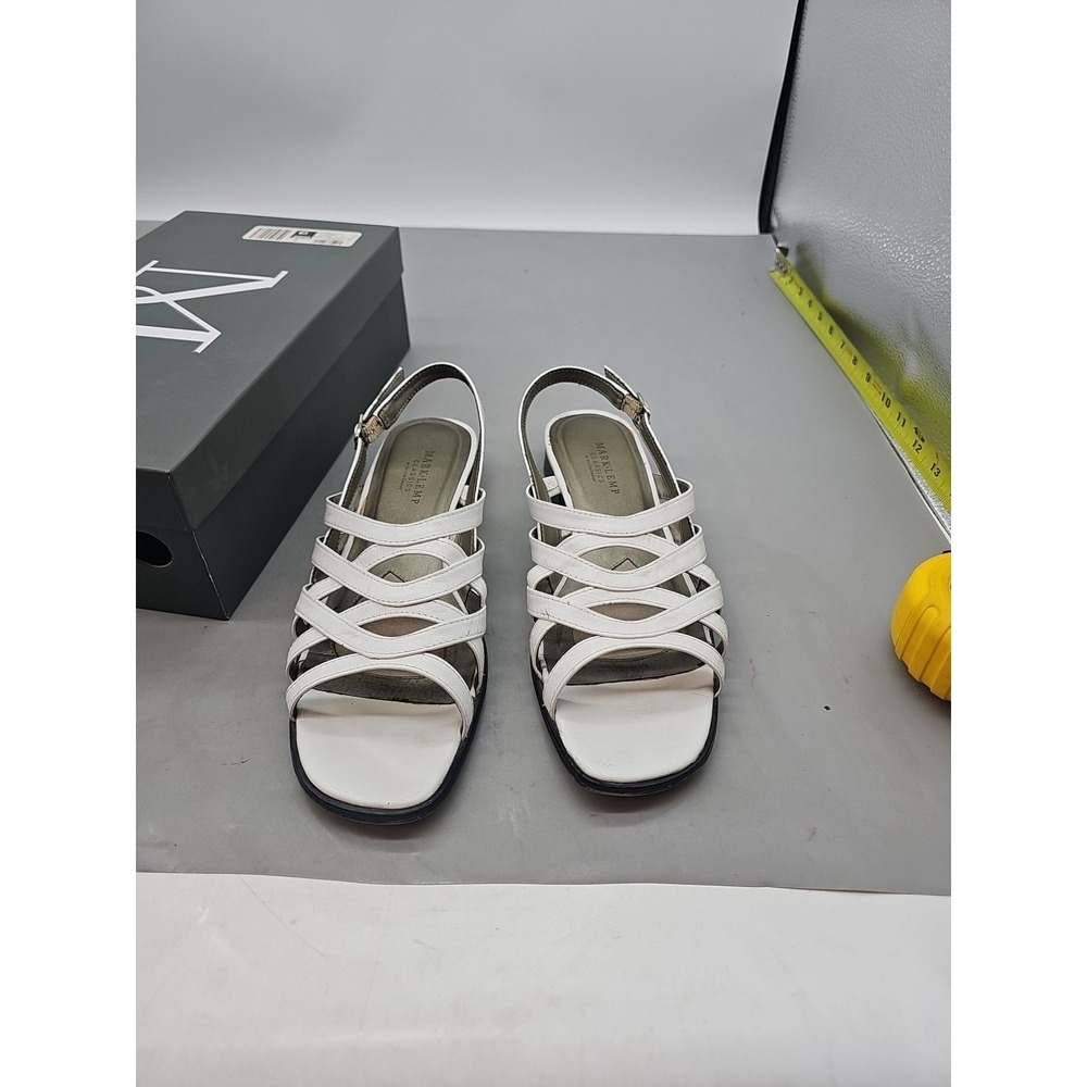 Mark Lemp Classics Walking Cradles white strappy flat sandals ladies womens 9.5